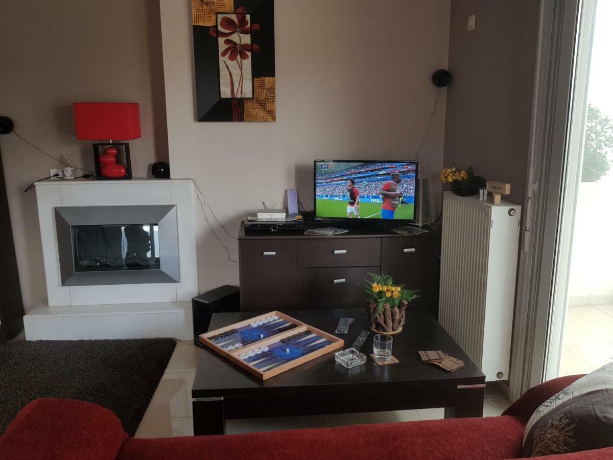 Seaside Apartment Каламата Екстериор снимка