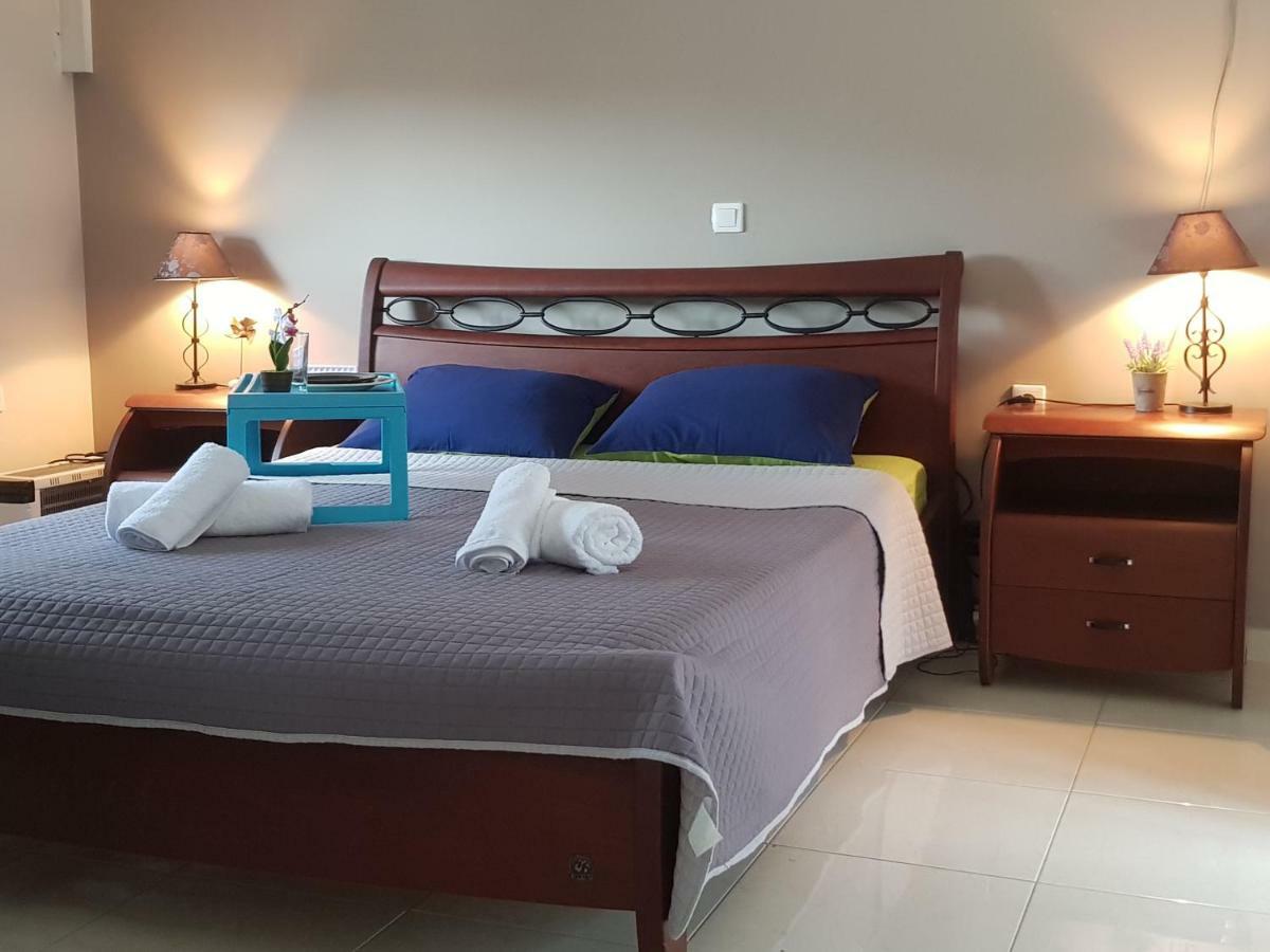 Seaside Apartment Каламата Екстериор снимка
