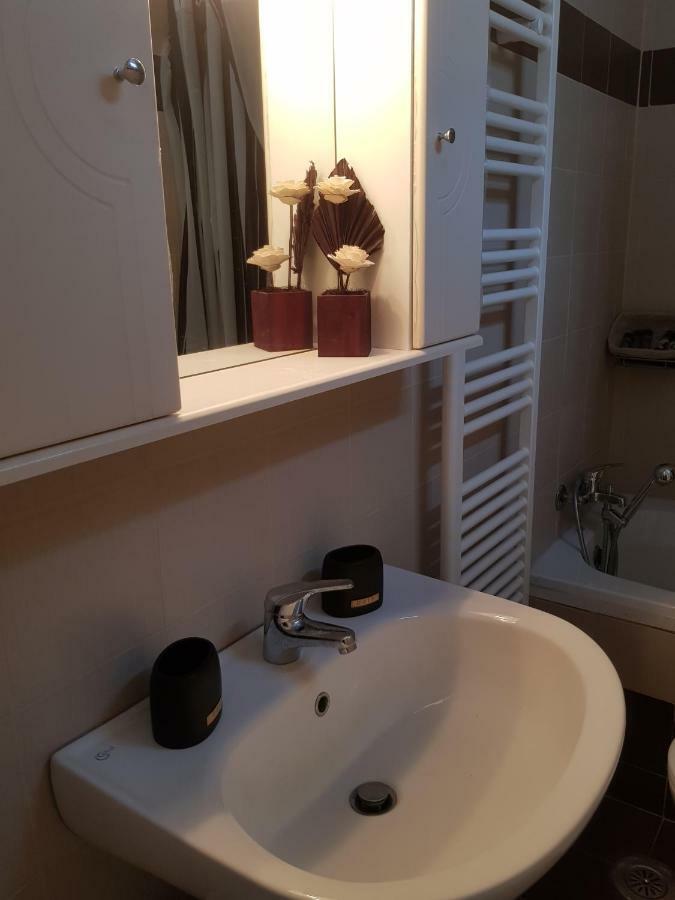 Seaside Apartment Каламата Екстериор снимка