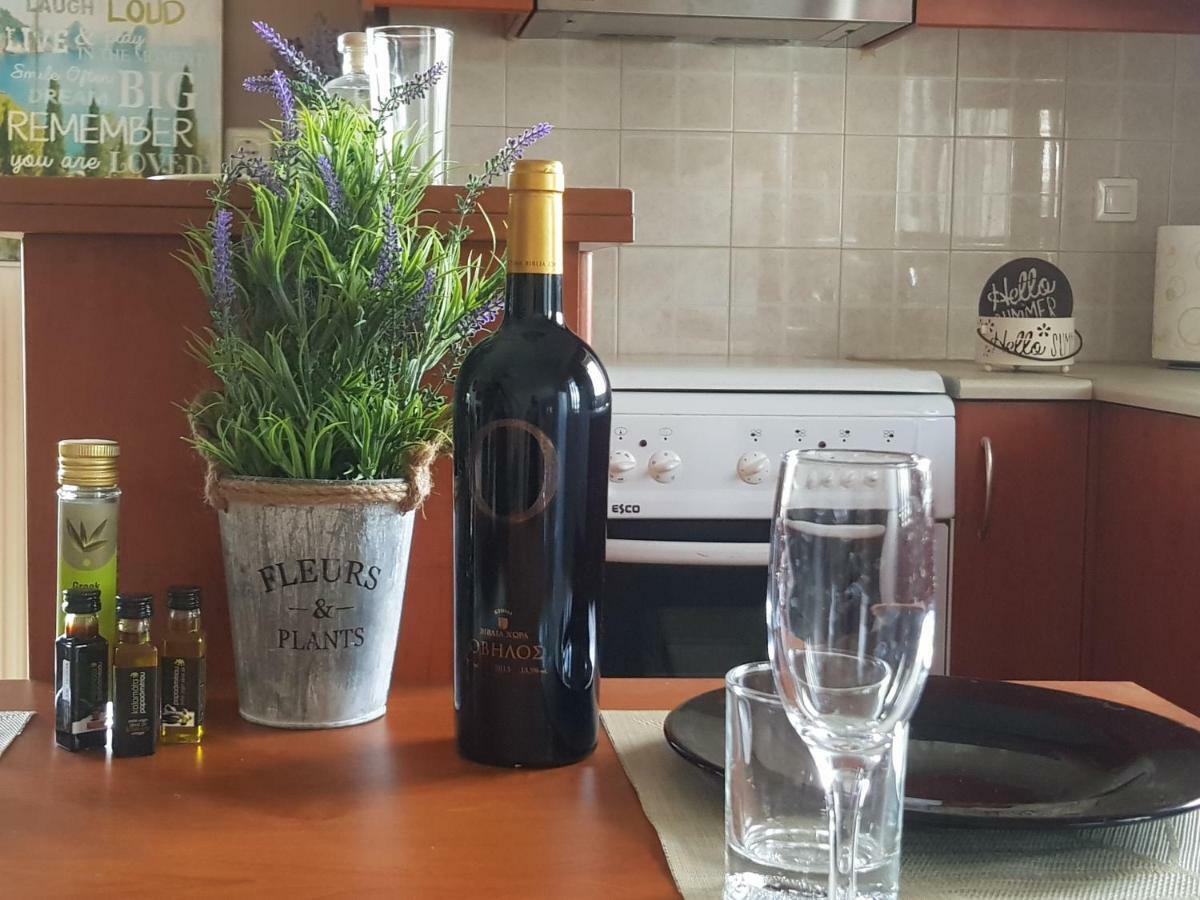 Seaside Apartment Каламата Екстериор снимка