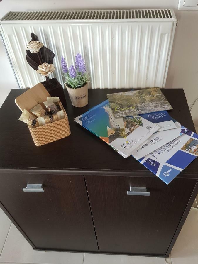Seaside Apartment Каламата Екстериор снимка