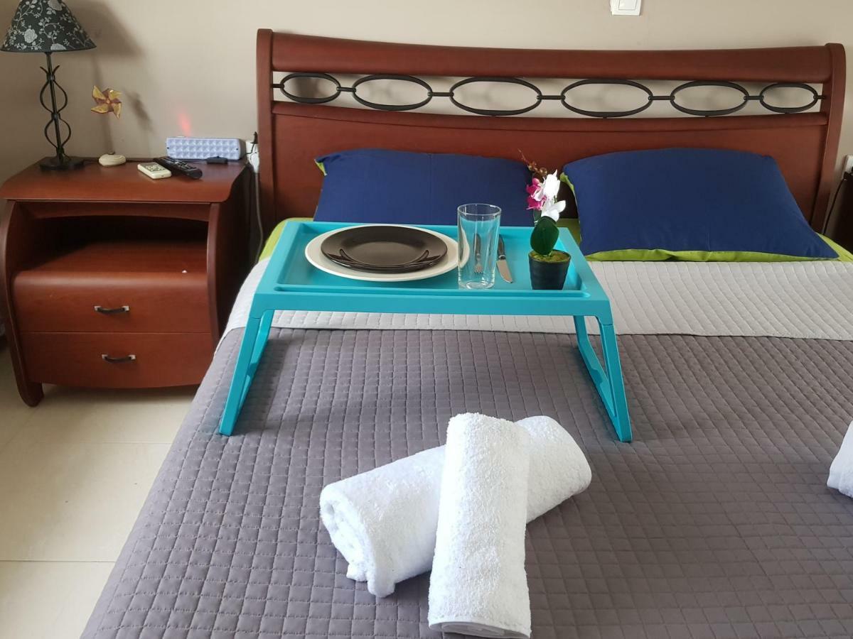 Seaside Apartment Каламата Екстериор снимка
