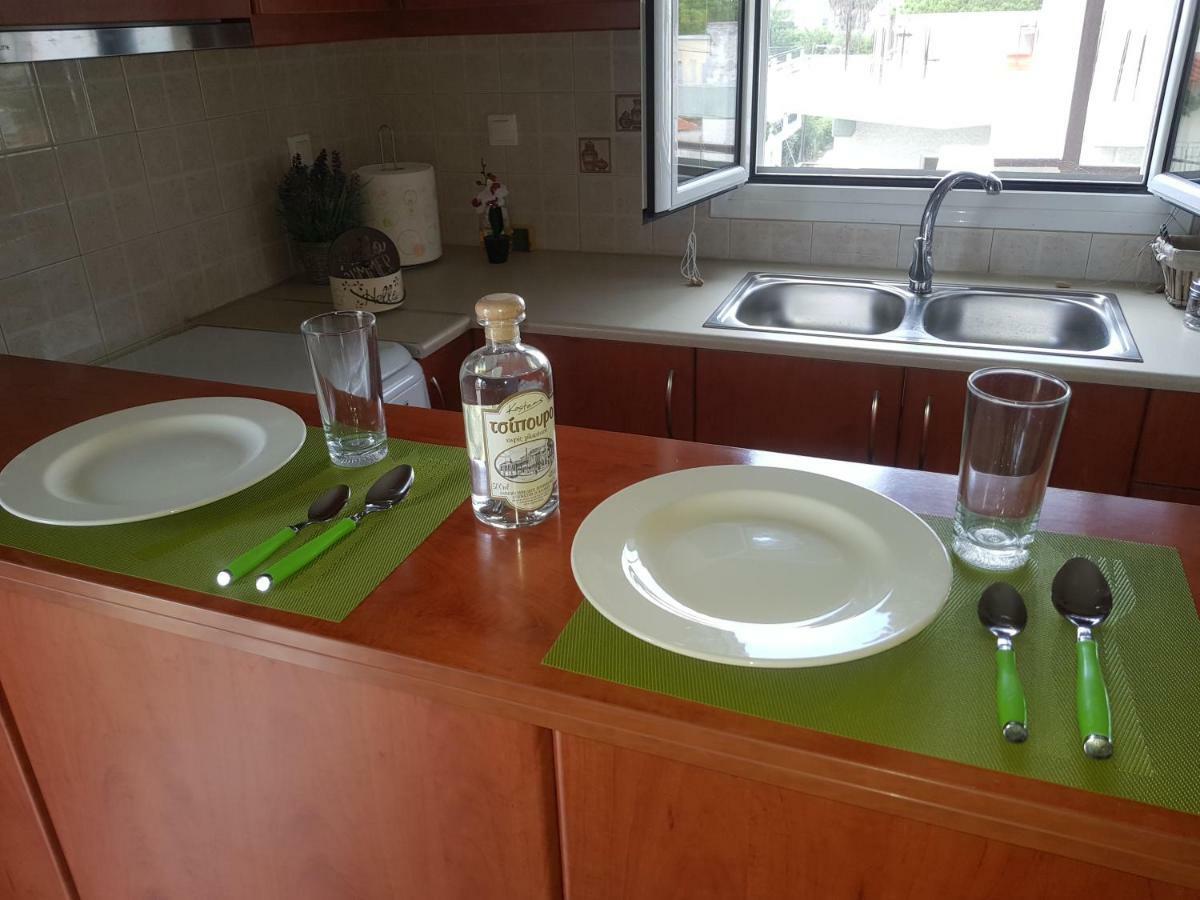 Seaside Apartment Каламата Екстериор снимка