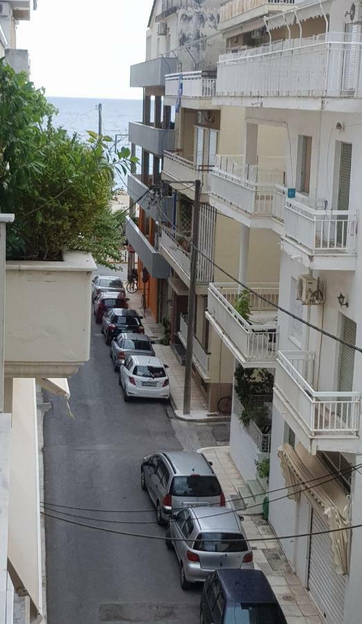 Seaside Apartment Каламата Екстериор снимка