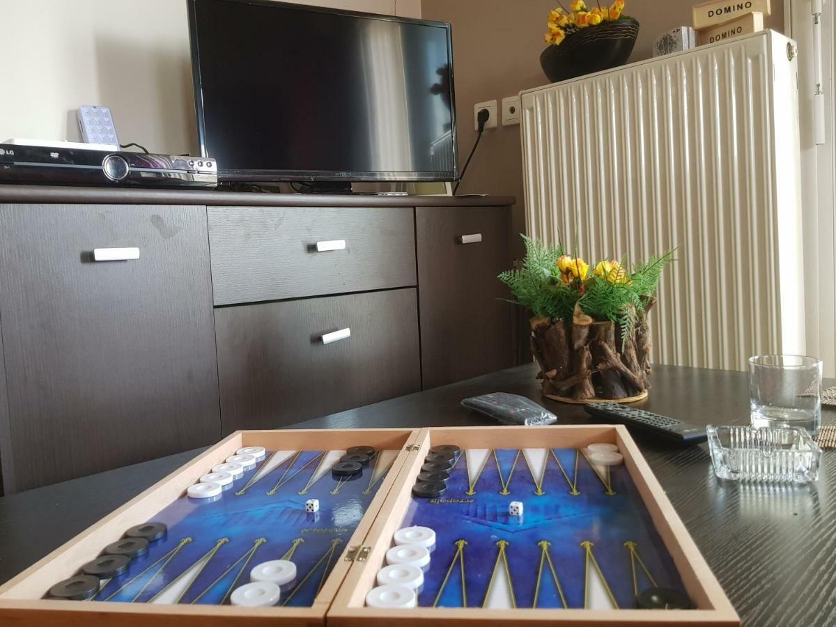 Seaside Apartment Каламата Екстериор снимка